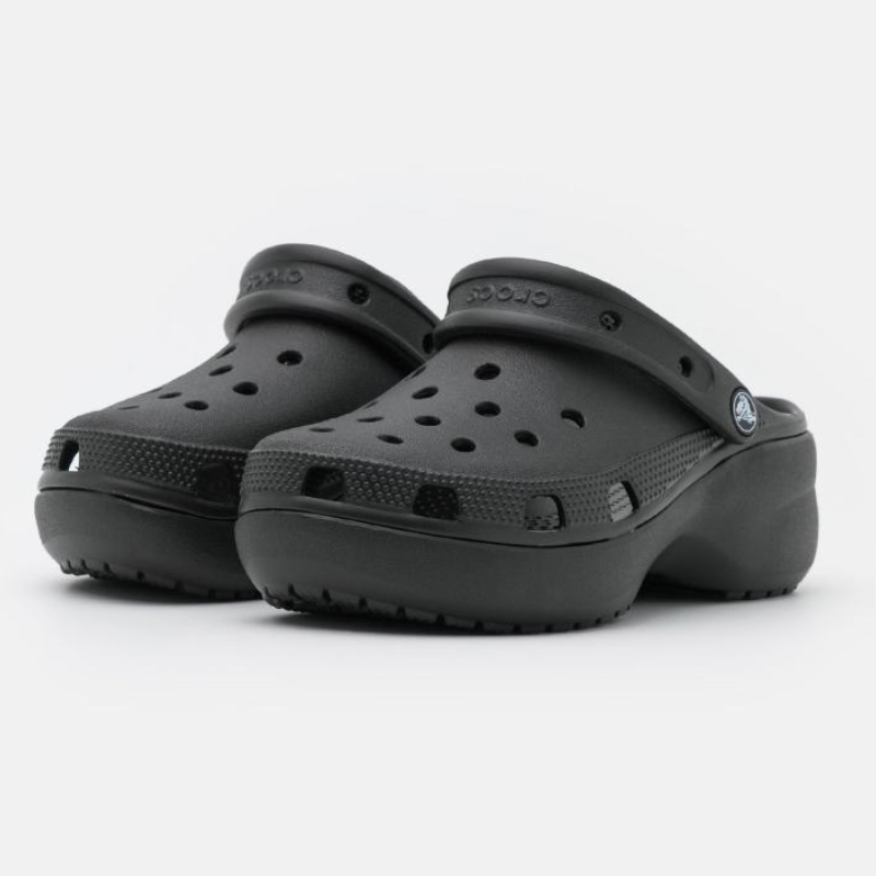 Des Crocs comme vous ne les avez jamais portés auparavant – maintenant en version plateforme !