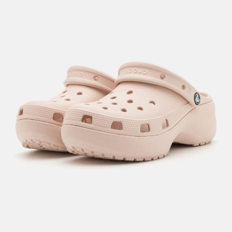 Des Crocs comme vous ne les avez jamais portés auparavant – maintenant en version plateforme !